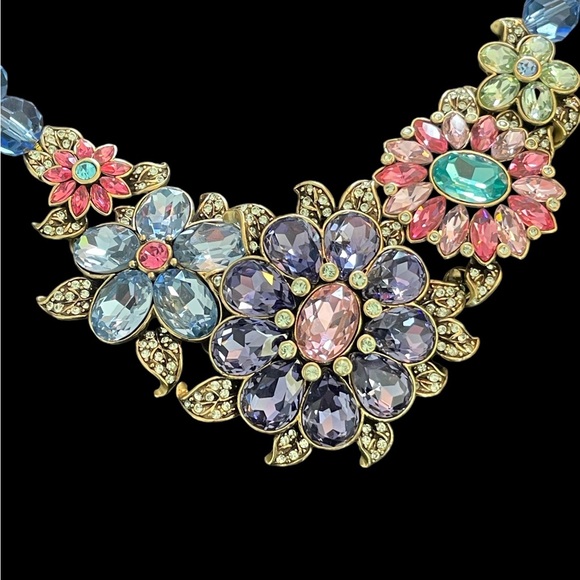 Heidi Daus crystal Gardens necklace - Picture 3 of 7